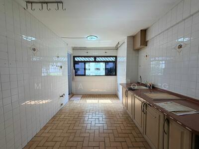 For Sale - 158 Tampines Street 12