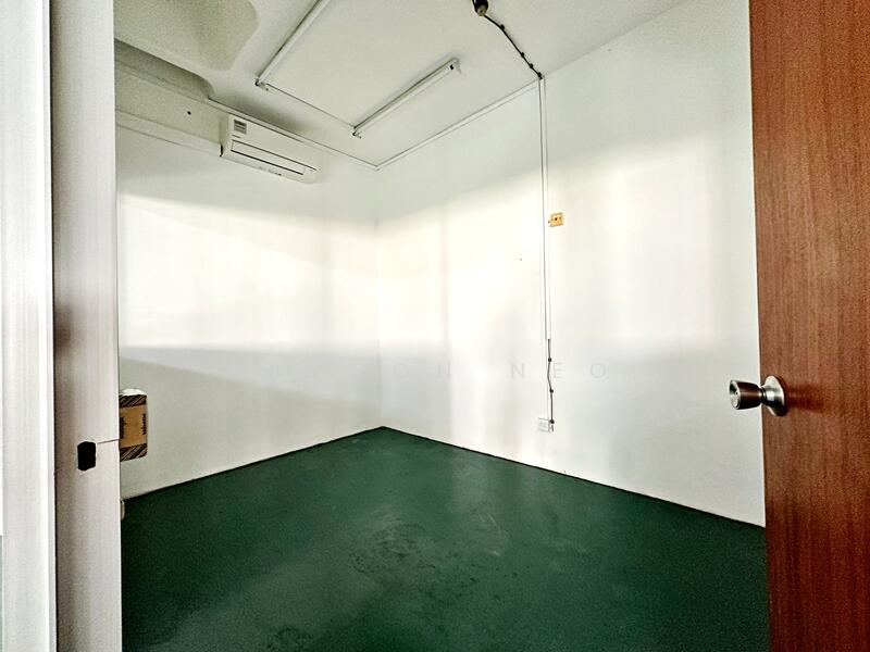 Valiant Industrial Building, 30 Kallang Pudding Road, 3,412 sqft, Light Industrial (B1) For Sale, by Jimson Neo, 500036126 - Interior - CommercialGuru.com.sg