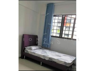 For Rent - 764 Yishun Street 72