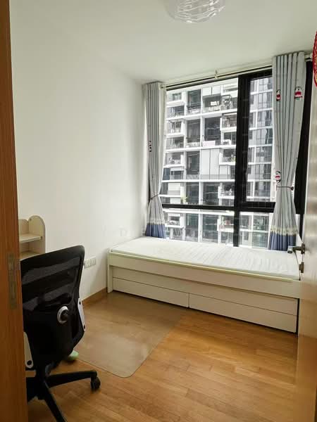 The Trilinq, Jalan Lempeng, 2 Bedrooms, 710 sqft, Condominium For Rent, by Clyde Wang, 500036195 - Bedroom - PropertyGuru.com.sg