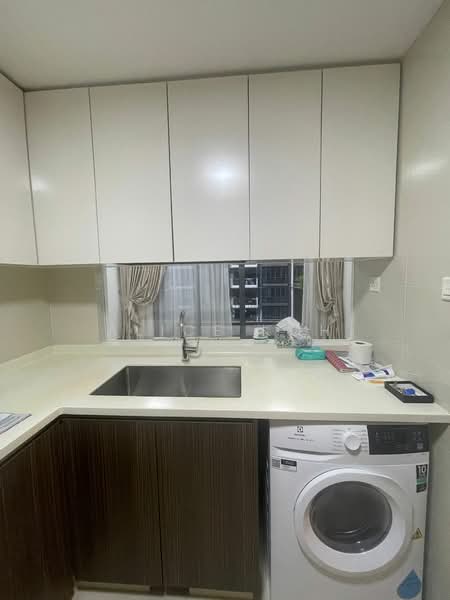La Fiesta, Sengkang Square, 3 Bedrooms, 1,033 sqft, Condominium For Rent, by Alice Koh, 500036228 - Kitchen - PropertyGuru.com.sg