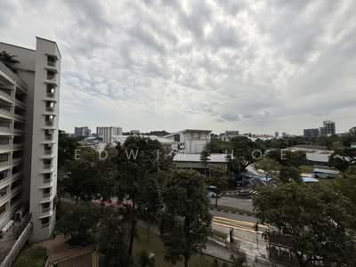 For Sale - 27 Dover Crescent