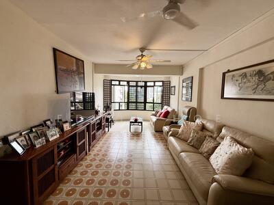 For Sale - 27 Dover Crescent