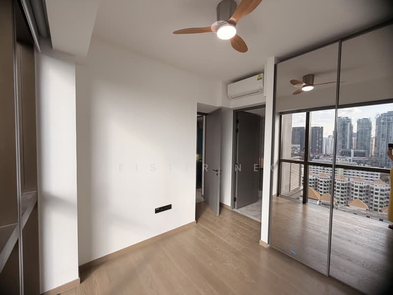 The Landmark, 173 Chin Swee Road, 2 Bedrooms, 764 sqft, Condominium For Rent, by Leister Neo, 500036348 - View - PropertyGuru.com.sg