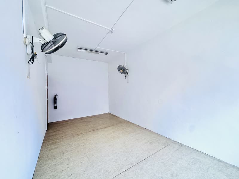 Co-Living ● City-Fringe Locale ● Heritage ● Versatile Usage ● Space ● Distinction, Balestier Road, 4 Bedrooms, 2,022 sqft, Walk-up Apartment For Sale, by Mark Kong, 500036404 - Room - PropertyGuru.com.sg