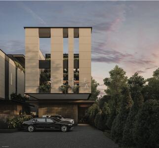 For Sale - Courtyard @ Palm