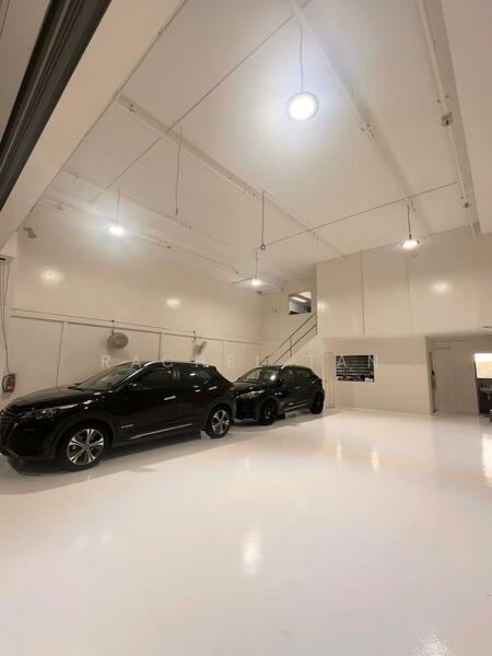 Carros Centre, 60 JALAN LAM HUAT, 1,690 sqft, Factory / Workshop (B2) For Sale, by Rachel Tan, 500036424 - Car Park - CommercialGuru.com.sg