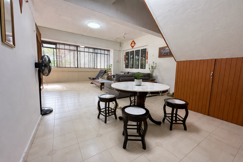 721 Bedok Reservoir Road HDB Flat For Sale at S$ 938,000 | PropertyGuru Singapore - Living Room