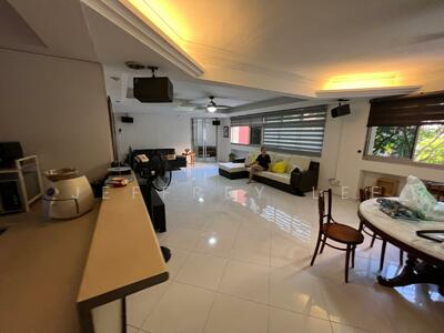 For Rent - 325 Tampines Street 32