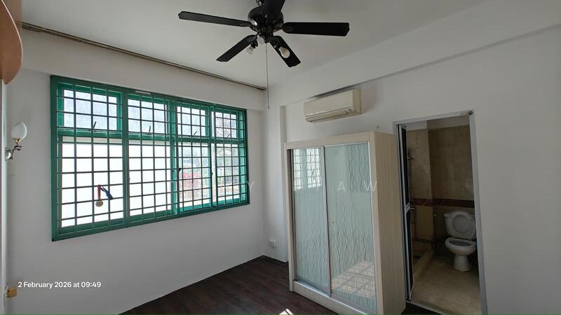 Changi Court Condominium For Sale at S$ 1,400,000 | PropertyGuru Singapore - Bedroom