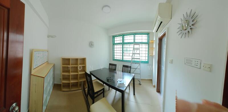 Changi Court Condominium For Sale at S$ 1,400,000 | PropertyGuru Singapore - Dining Room