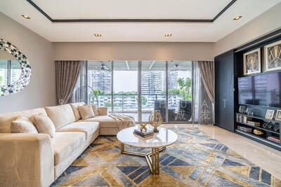 For Sale - Elliot at the East Coast