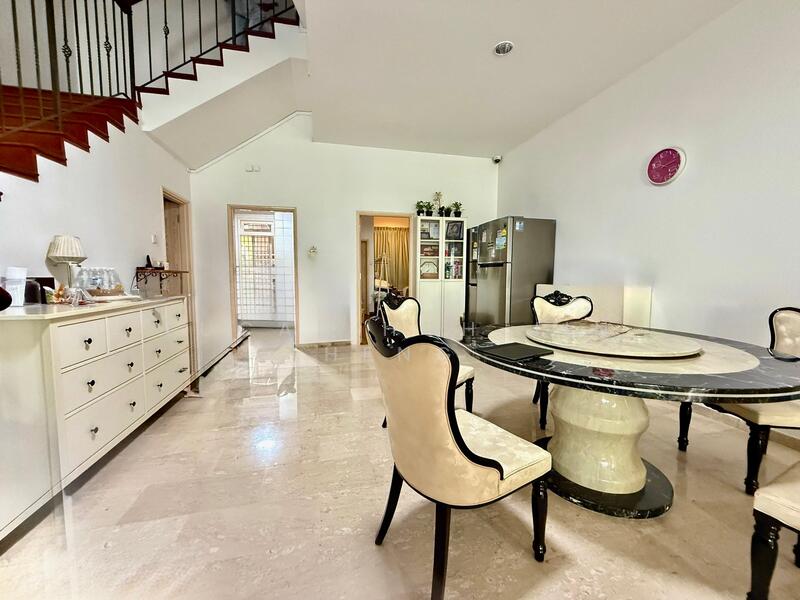 Eastwood green Terraced House For Sale at S$ 3,250,000 | PropertyGuru Singapore - Dining Room