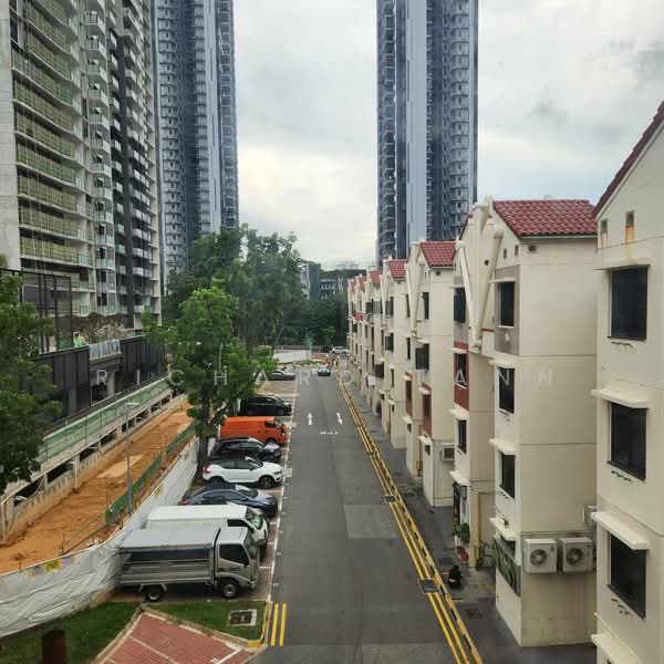 94 Lorong 4 Toa Payoh, 94 Lorong 4 Toa Payoh, 3 Bedrooms, 646 sqft, HDB Flat For Sale, by Richard Tann, 500036697 - Exterior - PropertyGuru.com.sg