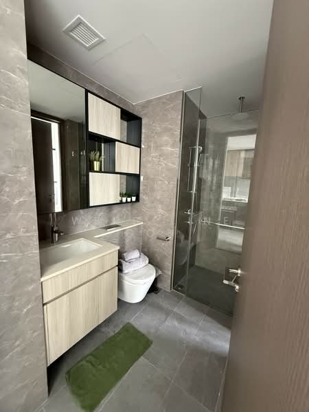 Kent Ridge Hill Residences Condominium For Sale at S$ 1,250,000 | PropertyGuru Singapore - Bathroom