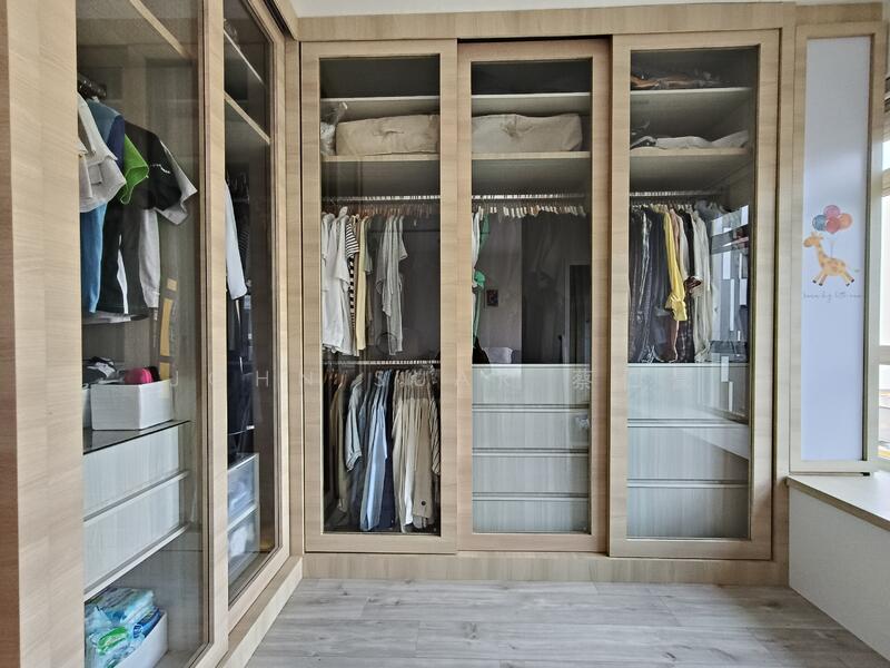 Walk In Closet