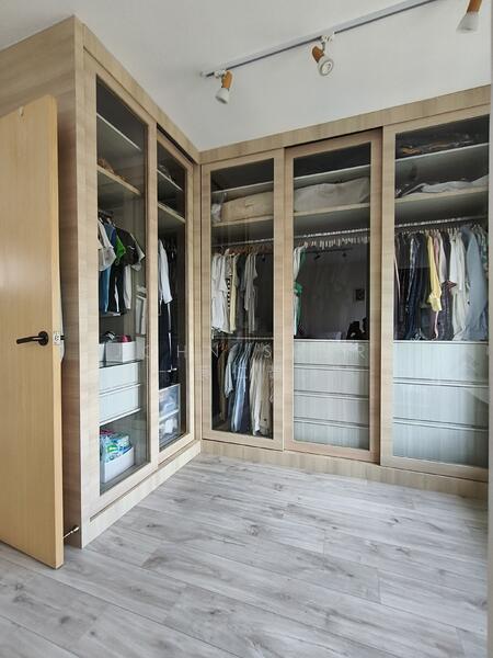 Walk In Closet