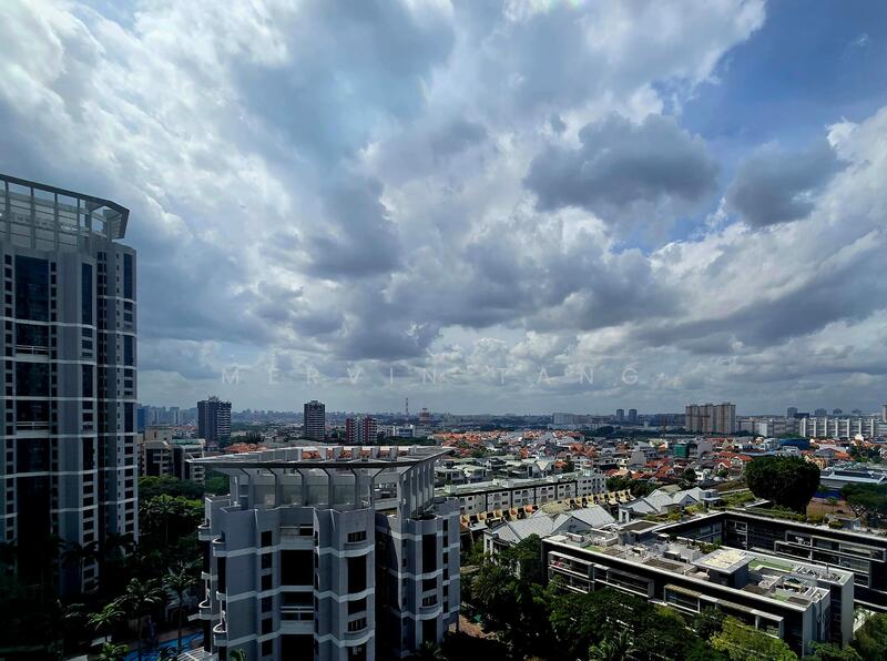 The Bayshore Condominium For Sale at S$ 1,299,999 | PropertyGuru Singapore - Exterior
