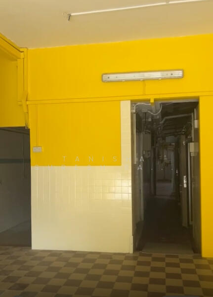 Siglap Drive Central Kitchen/ Food Manufacturing/Dine-in Restaurant, Siglap Drive, 1,899 sqft, Shop / Shophouse For Rent, by Tanisha Suresh Balani, 500036791 - Corridor - CommercialGuru.com.sg