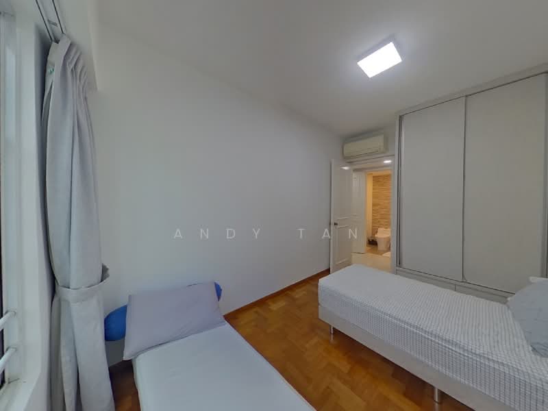 Sunrise Gardens, 51 Sunrise Gardens, 3 Bedrooms, 1,281 sqft, Condominium For Sale, by Andy Tan, 500036799 - Bedroom - PropertyGuru.com.sg