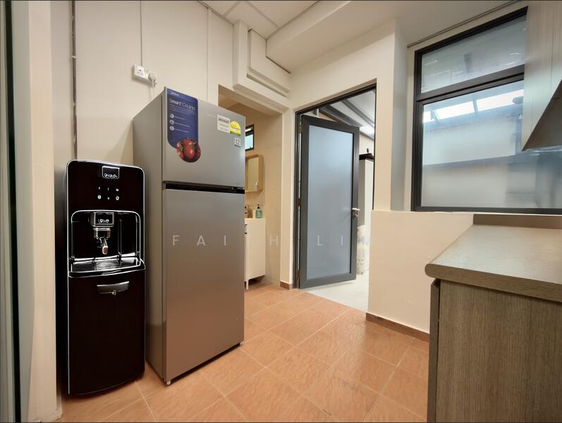 Vertex, 33 Ubi Avenue 3, 200 sqft, Light Industrial (B1) For Rent, by Faith Lim, 500036827 - Kitchen - CommercialGuru.com.sg