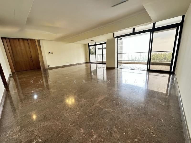 The Sovereign, 99 Meyer Road, 4 Bedrooms, 3,305 sqft, Condominium For Sale, by Radhika Prakash, 500036828 - Living Room - PropertyGuru.com.sg