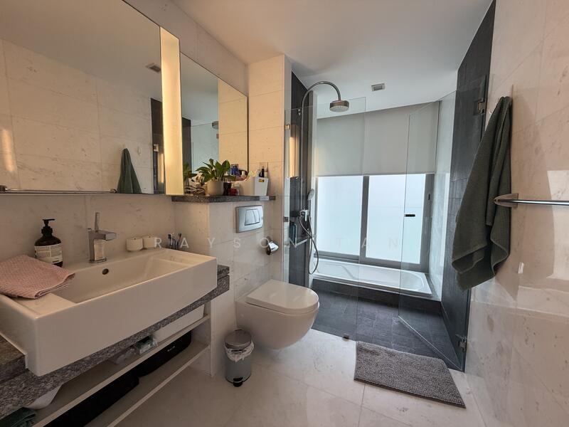 The Oceanfront @ Sentosa Cove Condominium For Sale at S$ 2,848,000 | PropertyGuru Singapore