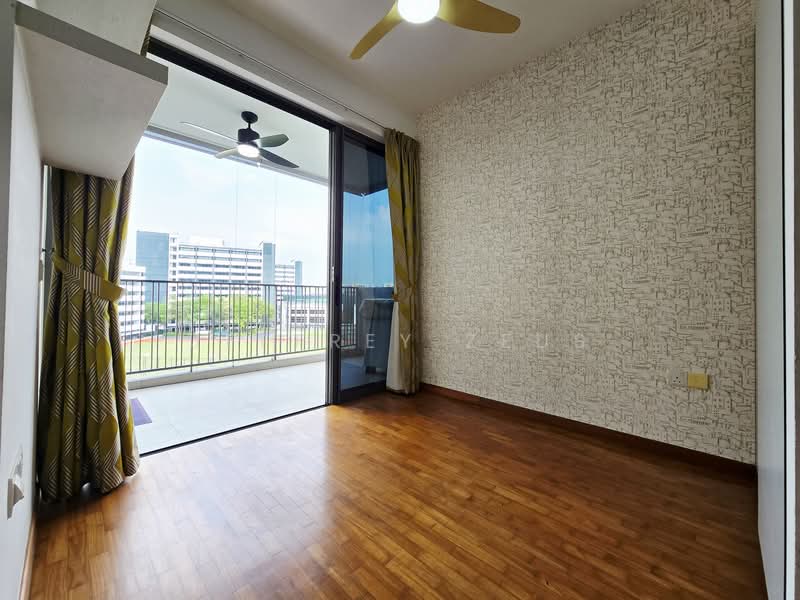 Vue 8 Residence, 89 Pasir Ris Heights, 4 Bedrooms, 1,345 sqft, Condominium For Rent, by Jeffrey Zeus, 500037042 - Balcony - PropertyGuru.com.sg