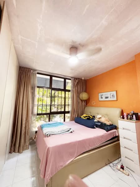 469 Segar Road HDB Flat For Sale at S$ 688,000 | PropertyGuru Singapore - Bedroom