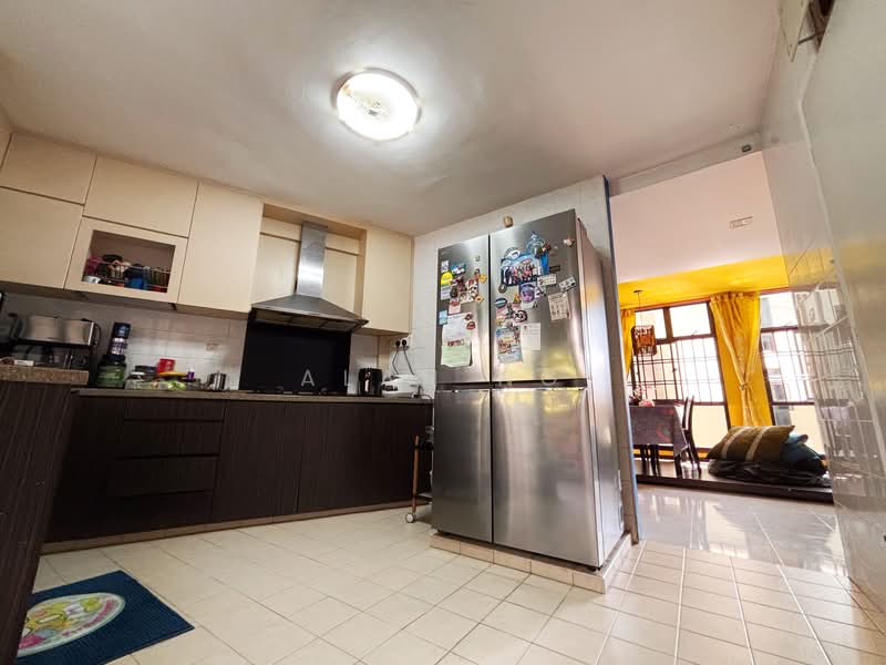 469 Segar Road HDB Flat For Sale at S$ 688,000 | PropertyGuru Singapore - Kitchen