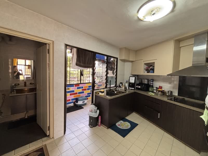 469 Segar Road HDB Flat For Sale at S$ 688,000 | PropertyGuru Singapore - Kitchen