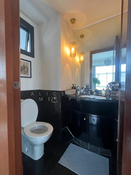 River Place Condominium For Sale at S$ 2,643,000 | PropertyGuru Singapore - Bathroom