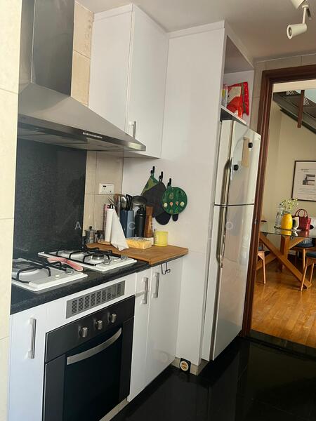 River Place Condominium For Sale at S$ 2,643,000 | PropertyGuru Singapore - Kitchen