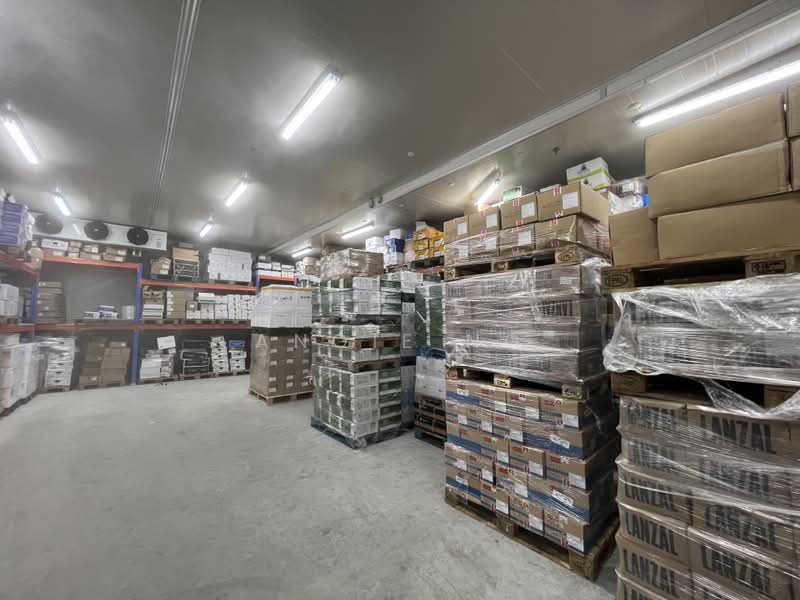 CT Foodchain, 200 Pandan Loop, 1,787 sqft, Factory / Workshop (B2) For Sale, by Angie Ng, 500037076 - CommercialGuru.com.sg