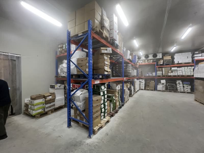 CT Foodchain, 200 Pandan Loop, 1,787 sqft, Factory / Workshop (B2) For Sale, by Angie Ng, 500037076 - Interior - CommercialGuru.com.sg