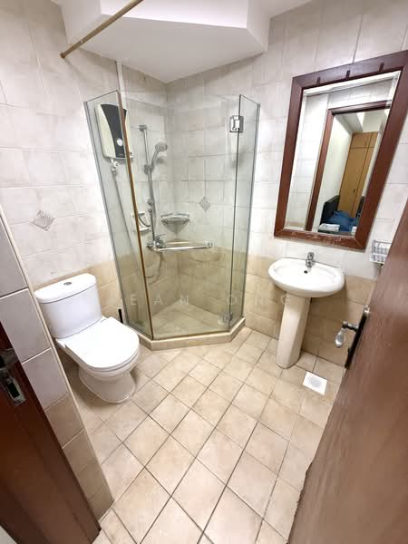 The Mayfair, 7 Jurong East Street 32, Room Rental, 160 sqft, Condominium For Rent, by Sean Ong, 500037114 - Bathroom - PropertyGuru.com.sg