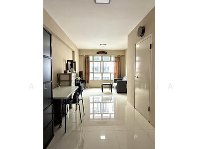 For Sale - 671B Yishun Avenue 4