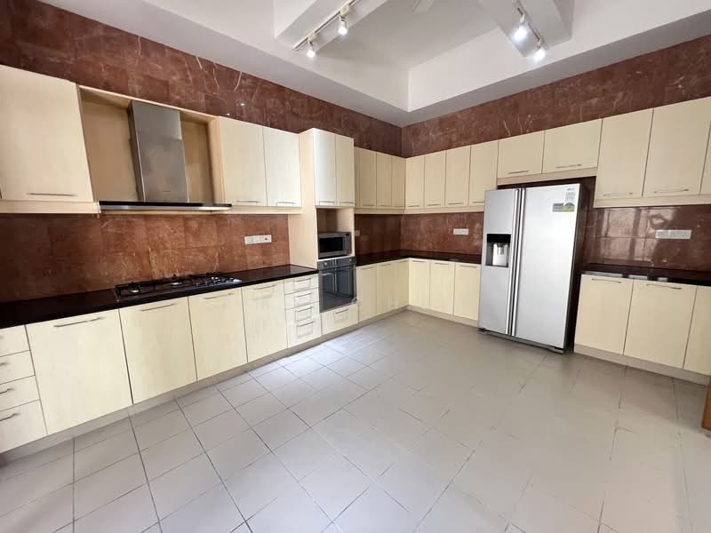 Exclusive Good Class Bungalow with Complete Privacy – District 10, Holland, Cornwall Belmont, 5 Bedrooms, 7,200 sqft, Good Class Bungalow For Rent, by Amy Chew, 500037125 - Kitchen - PropertyGuru.com.sg