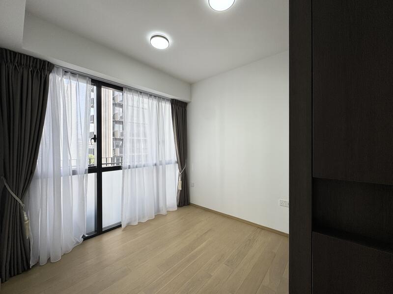 Piccadilly Grand Condominium For Sale at S$ 1,350,000 | PropertyGuru Singapore - Bedroom