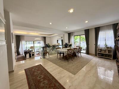 For Sale - Semi-D at Jalan Haji Alias/ Bukit Timah/Namly Area