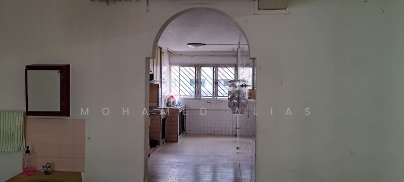 205 Serangoon Central HDB Flat For Sale at S$ 948,000 | PropertyGuru Singapore - Kitchen