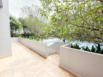 For Sale - Freehold, Resort feel, Pool view, Huge Undervaled 2 Bed Patio, Viz At Holland