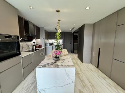 For Sale - The Spinnaker