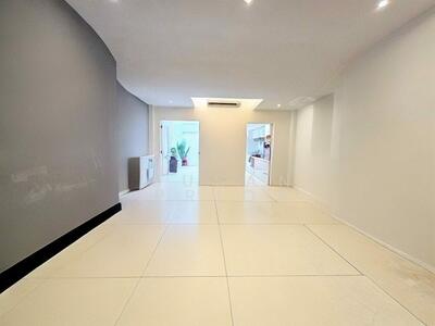 For Sale - Stylish East Conservation 2+1