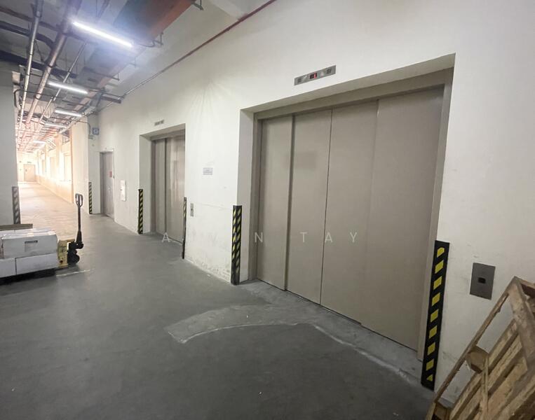 Eunos Techpark, 60 Kaki Bukit Place, 1,324 sqft, Factory / Workshop (B2) For Sale, by Alvin Tay, 500037569 - Corridor - CommercialGuru.com.sg