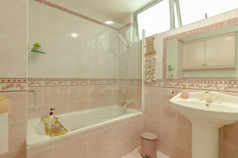 Clementi Park Condominium For Sale at S$ 3,180,000 | PropertyGuru Singapore - Bathroom