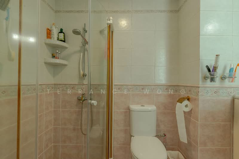 Clementi Park Condominium For Sale at S$ 3,180,000 | PropertyGuru Singapore - Bathroom