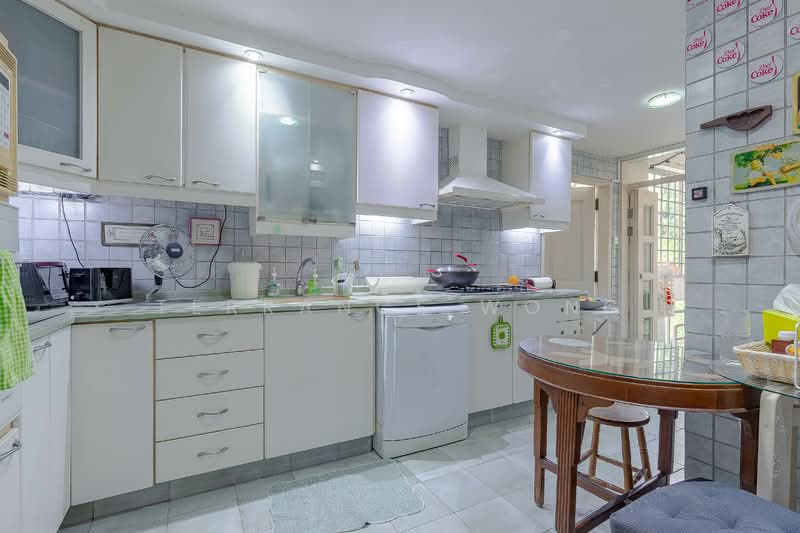 Clementi Park Condominium For Sale at S$ 3,180,000 | PropertyGuru Singapore - Kitchen