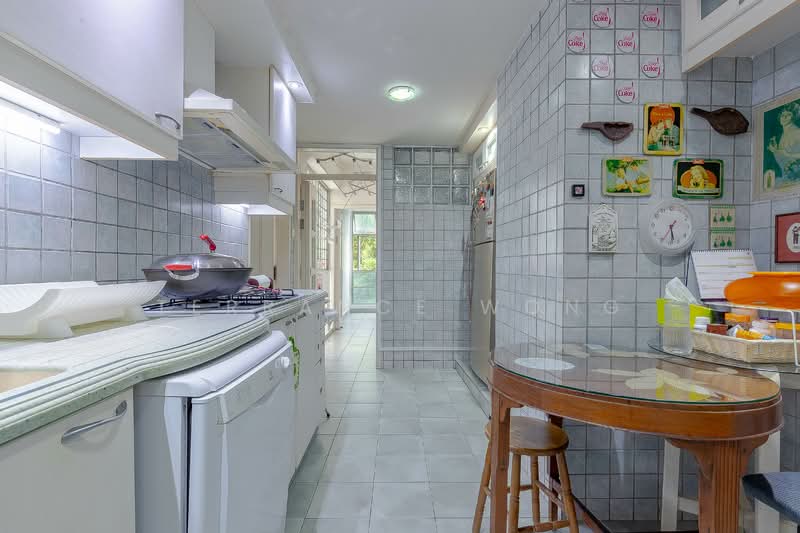 Clementi Park Condominium For Sale at S$ 3,180,000 | PropertyGuru Singapore - Kitchen