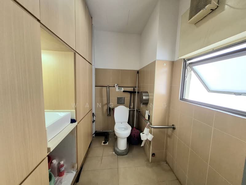 Food Empire, 31 Harrison Road, 1,841 sqft, Office For Rent, by Wang Jing, 500037731 - Attached Toilet  - CommercialGuru.com.sg